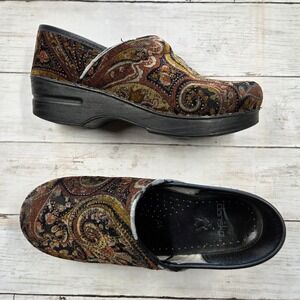 Dansko Clogs Women 38(7.5) Brown Paisley Tapestry Professional Leather Peeling
